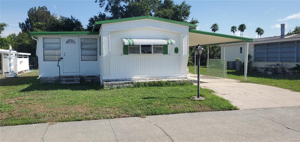 1710 7TH STREET SW UNIT 82 RUSKIN, FL 33570