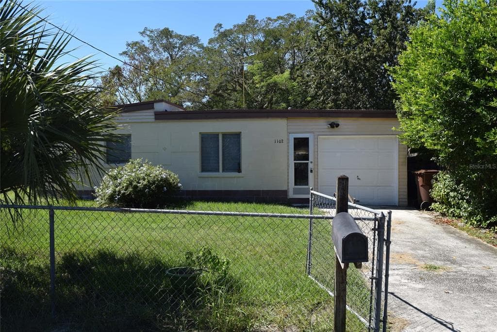 1102 GERALDINE STREET HAINES CITY, FL 33844