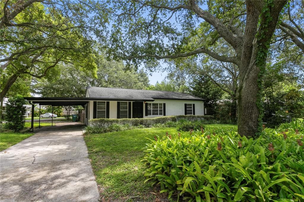 6102 S MAIN AVENUE TAMPA, FL 33611