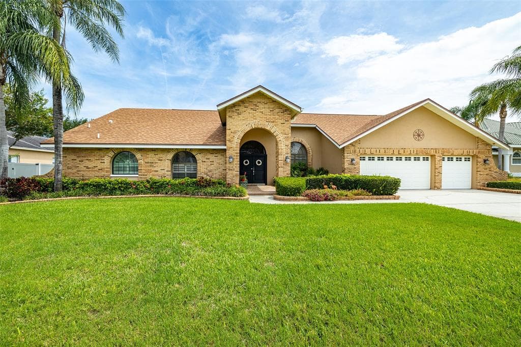 14445 KANDI COURT LARGO, FL 33774