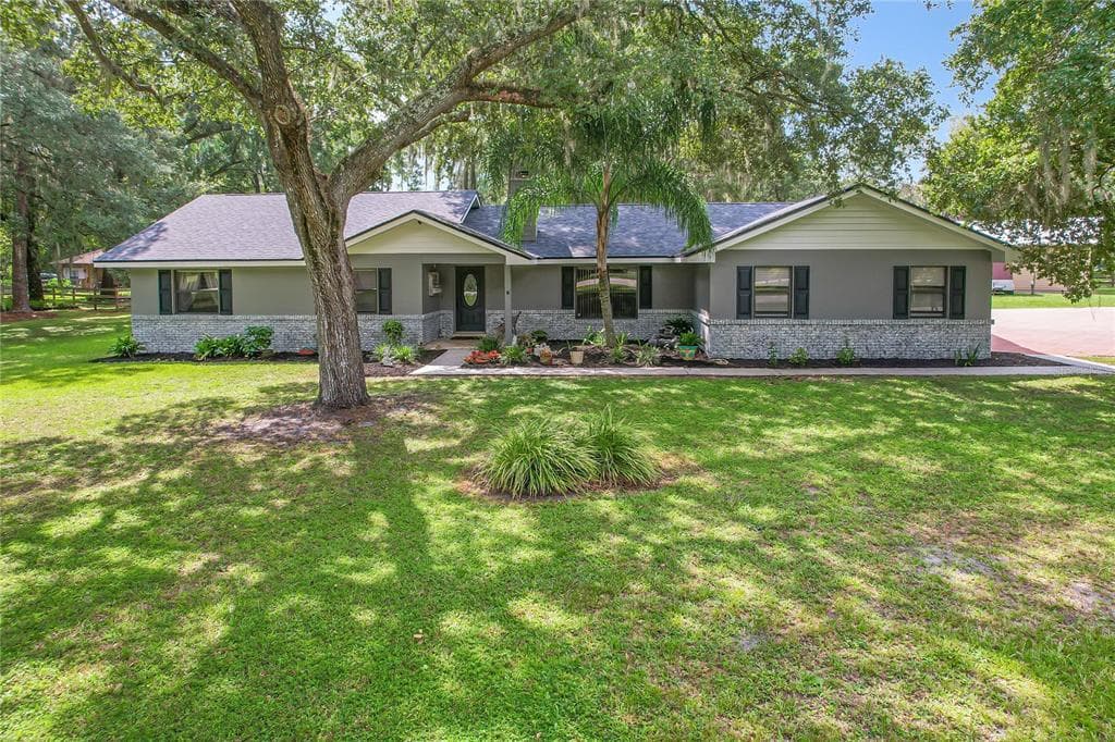 1515 COUNTRY OAKS LN LAKELAND, FL 33810