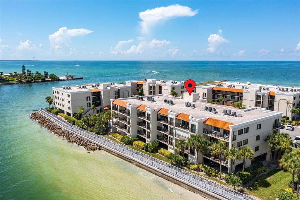 7435 BAYSHORE DRIVE UNIT 404 TREASURE ISLAND, FL 33706