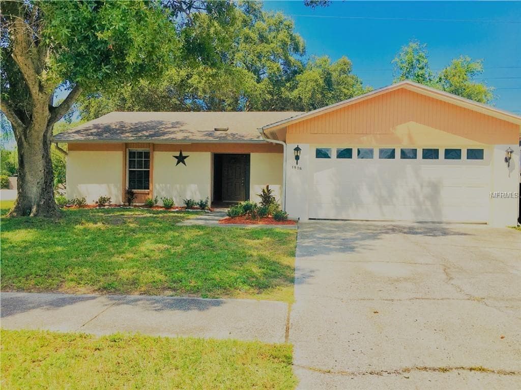 1906 RADCLIFFE DRIVE N CLEARWATER, FL 33763