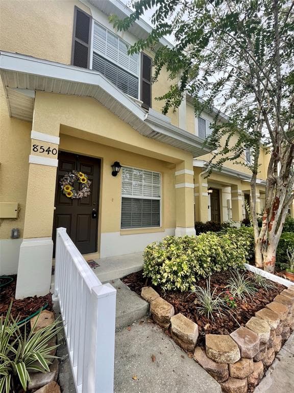 8540 BRUSHLEAF WAY TAMPA, FL 33647