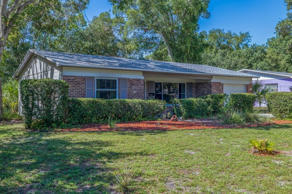 176 23RD AVENUE SE ST PETERSBURG, FL 33705