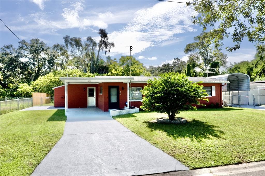 306 PAPAYA DRIVE