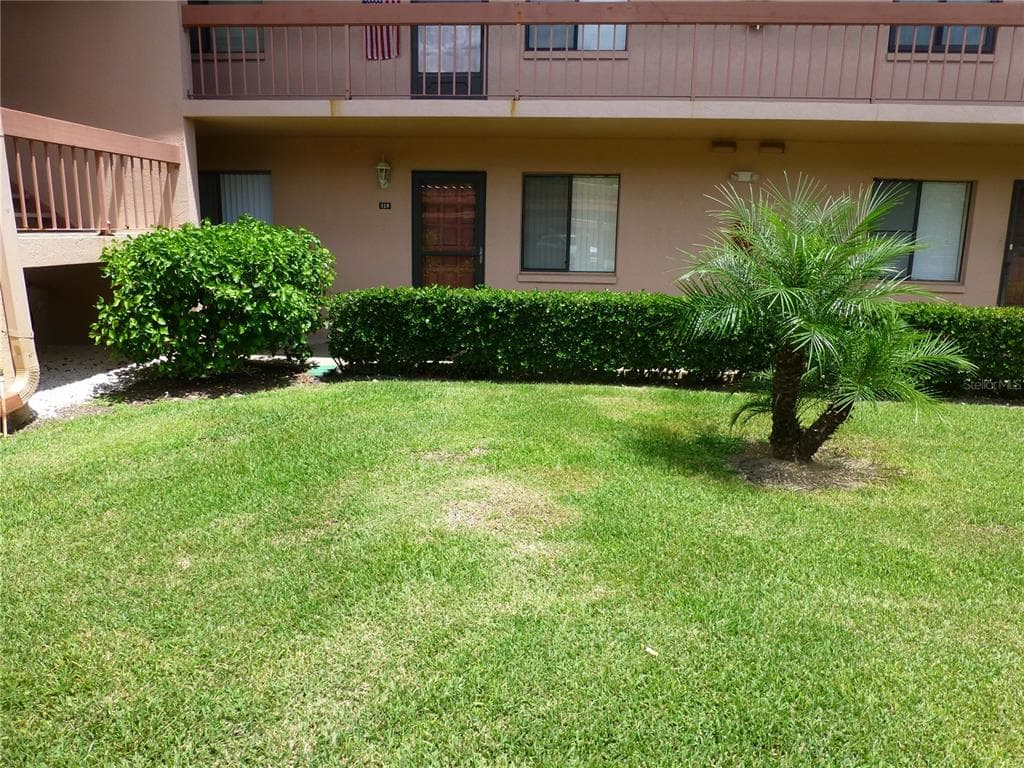 119 LAKESIDE DRIVE UNIT 19 OLDSMAR, FL 34677