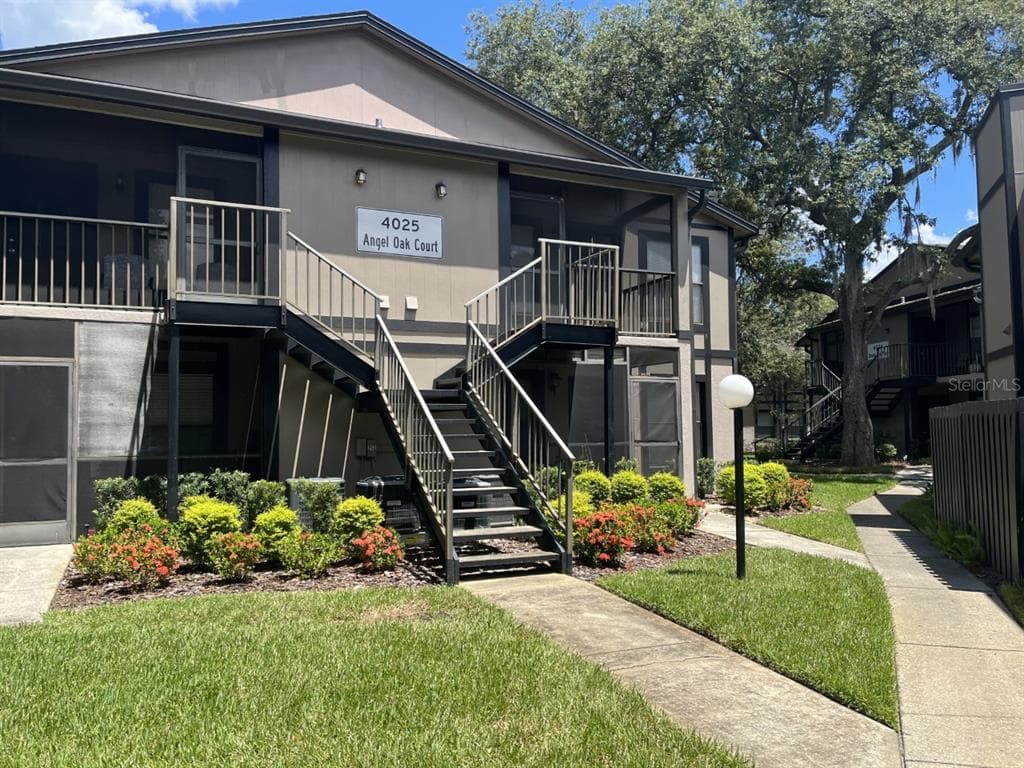 4025 ANGEL OAK COURT UNIT 201 TAMPA, FL 33613