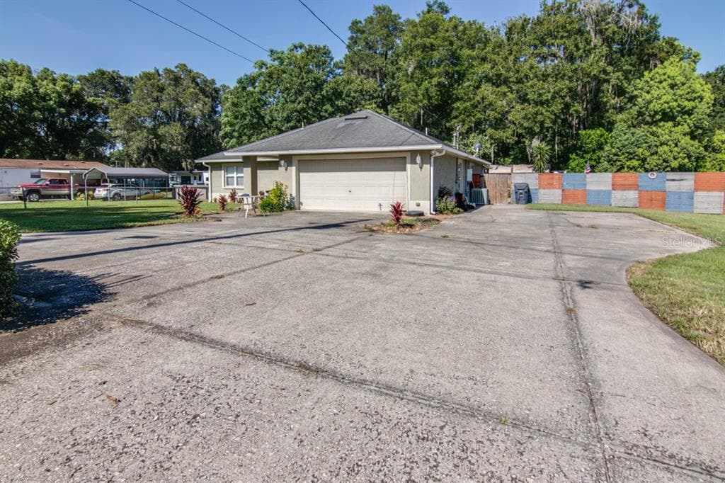 4428 GALLOWAY LANE LAKELAND, FL 33810