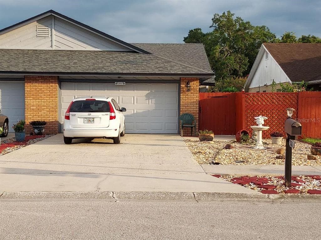 380 SPRINGDALE DRIVE ALTAMONTE SPRINGS, FL 32714