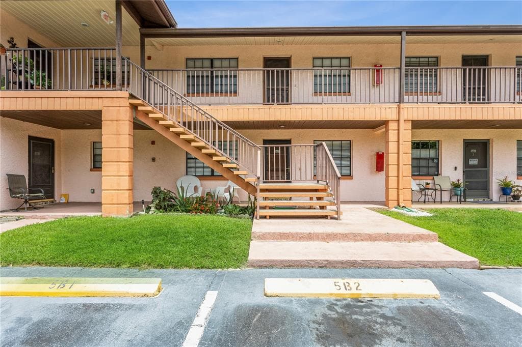 13250 RIDGE ROAD UNIT 5A2 LARGO, FL 33778