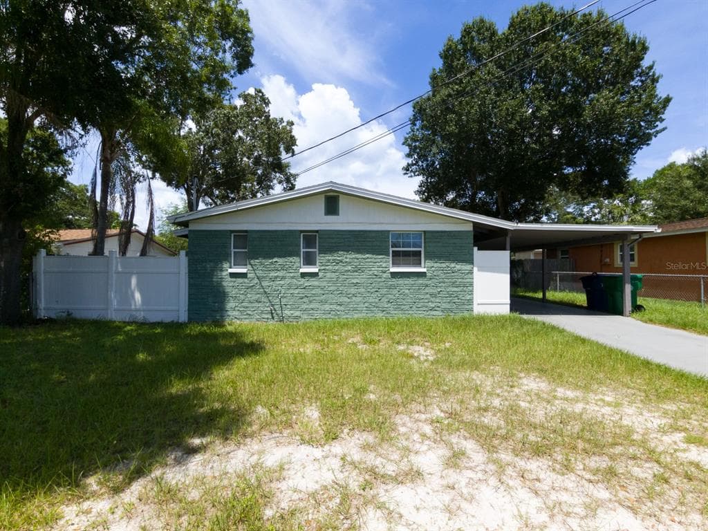 2612 E 110TH AVENUE TAMPA, FL 33612