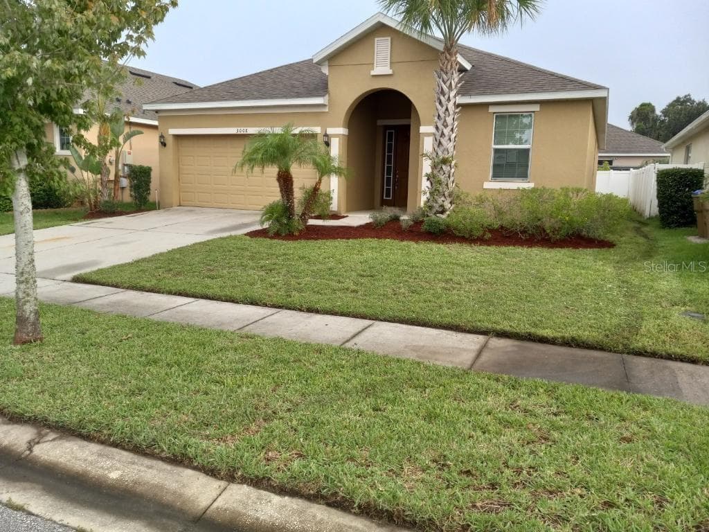 3008 LADY MAE LANE KISSIMMEE, FL 34744