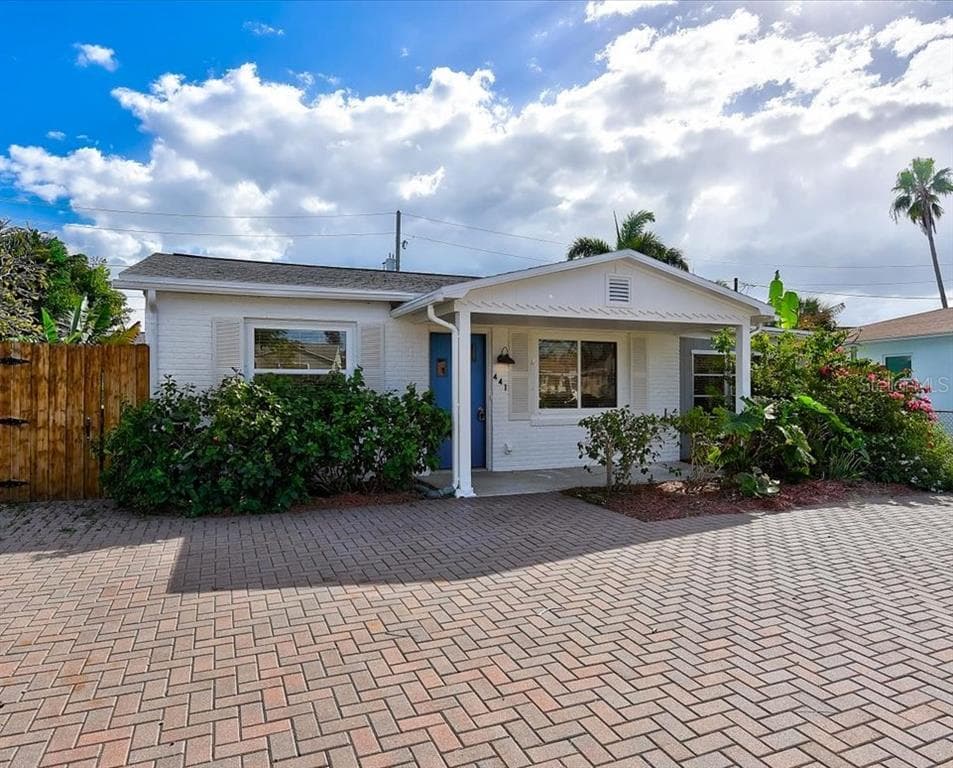 441 VIRGINIA AVENUE MADEIRA BEACH, FL 33708