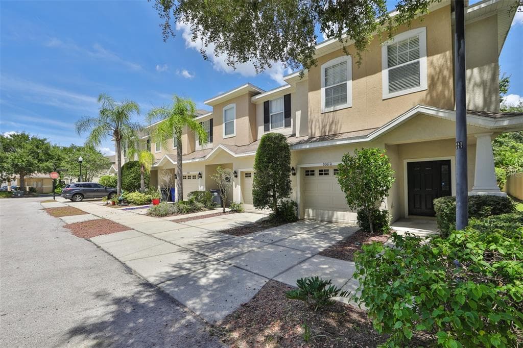 10010 MESSINA POINTE WAY TAMPA, FL 33619