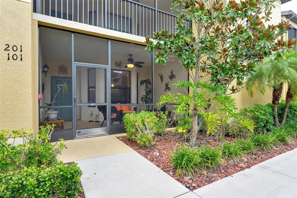 7305 RIVER HAMMOCK UNIT 101 BRADENTON, FL 34212