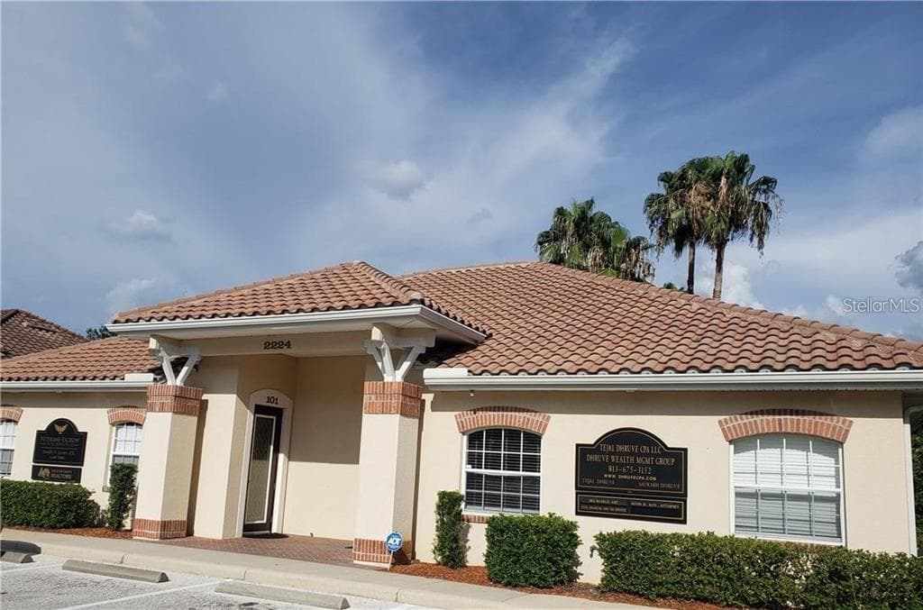 2224 ASHLEY OAKS CIRCLE WESLEY CHAPEL, FL 33544
