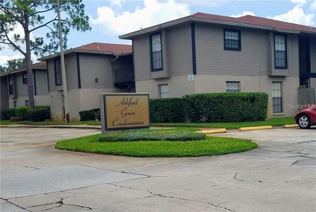 4008 ASHFORD GREEN PLACE UNIT F102 TAMPA, FL 33613