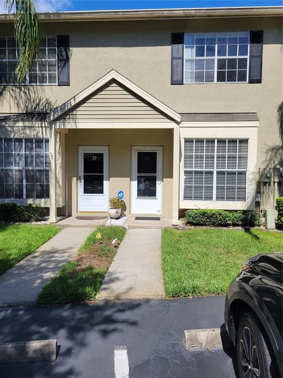 2843 THAXTON DRIVE UNIT 36 PALM HARBOR, FL 34684