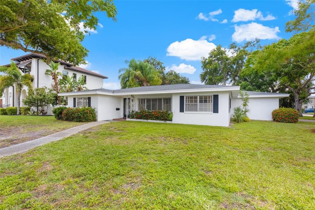497 CAPRI WAY NE ST PETERSBURG, FL 33704