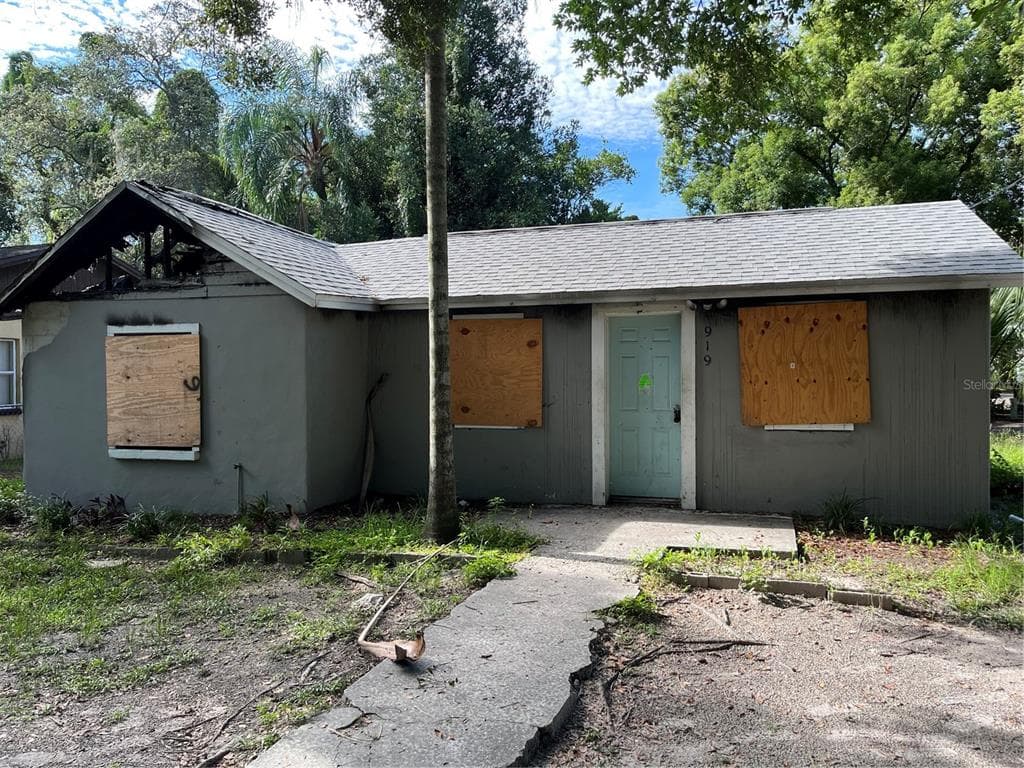 919 E POINSETTIA AVENUE TAMPA, FL 33612