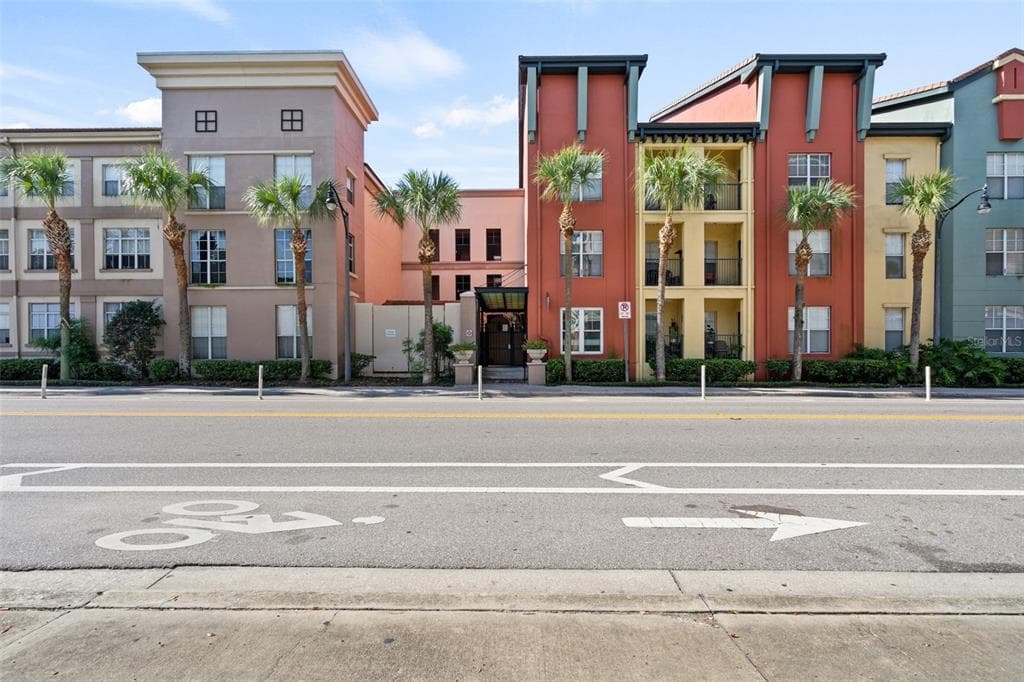2410 W AZEELE STREET UNIT 223 TAMPA, FL 33609