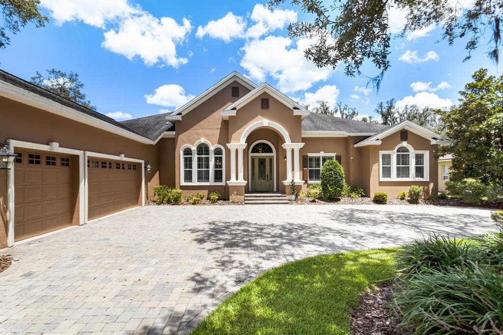 16308 DUNLINDALE DRIVE LITHIA, FL 33547