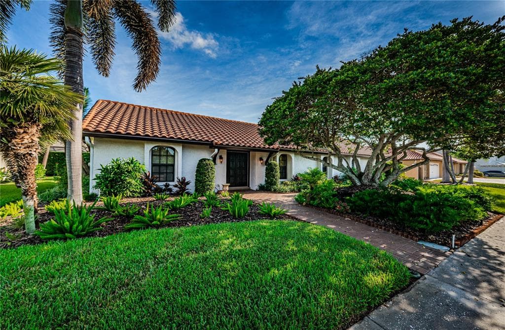 7118 PELICAN ISLAND DRIVE TAMPA, FL 33634