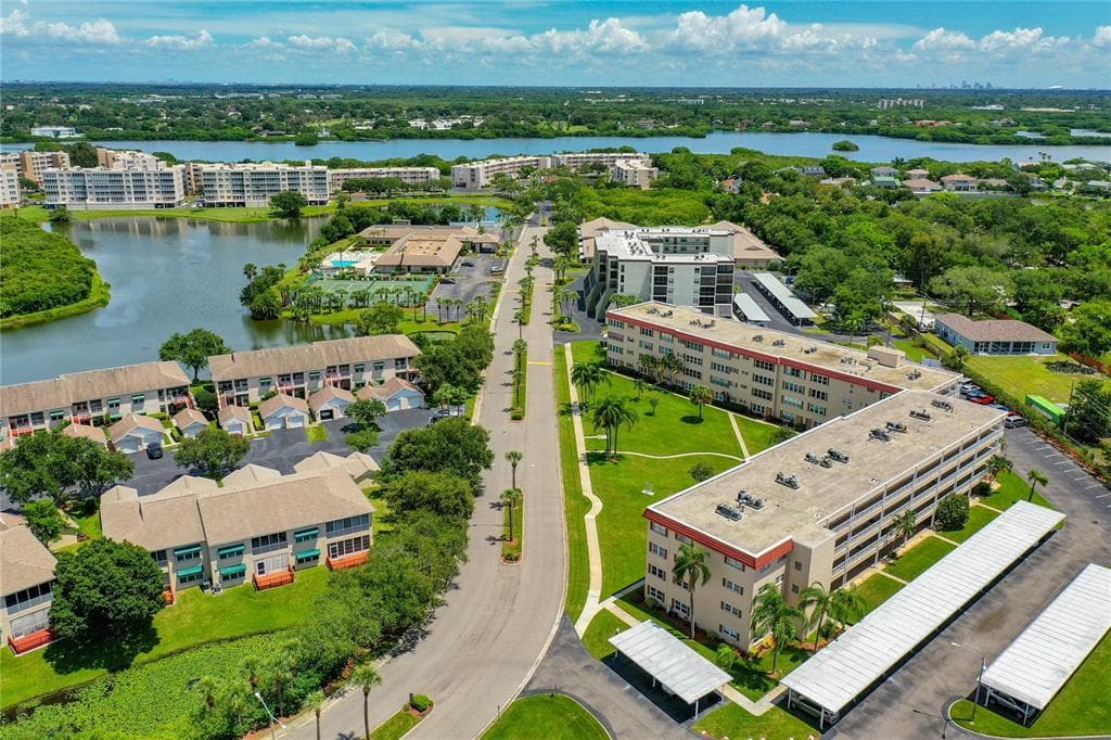 9950 62ND TERRACE N UNIT 110 ST PETERSBURG, FL 33708