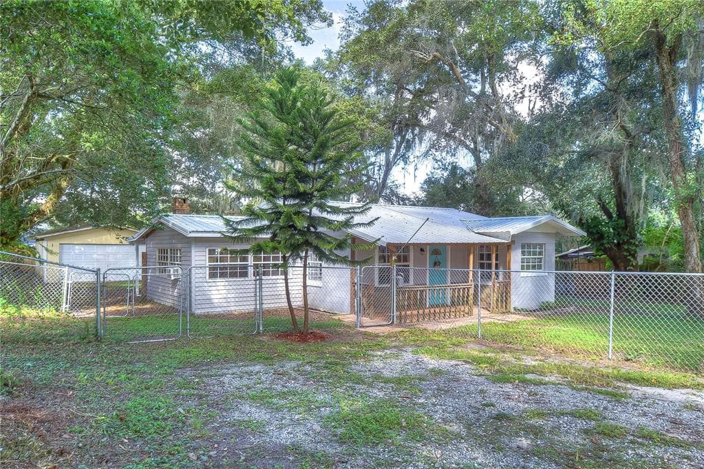 5643 23RD STREET ZEPHYRHILLS, FL 33542