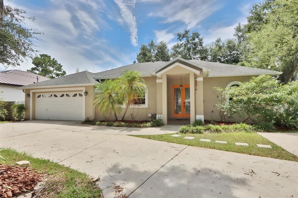 2906 W BAY AVENUE TAMPA, FL 33611