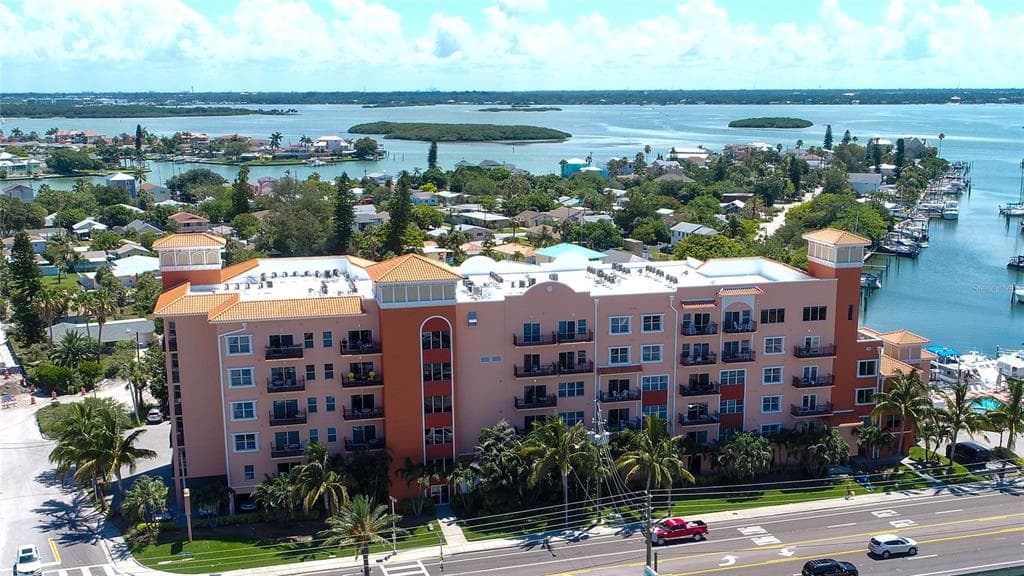 13235 GULF BOULEVARD UNIT 304