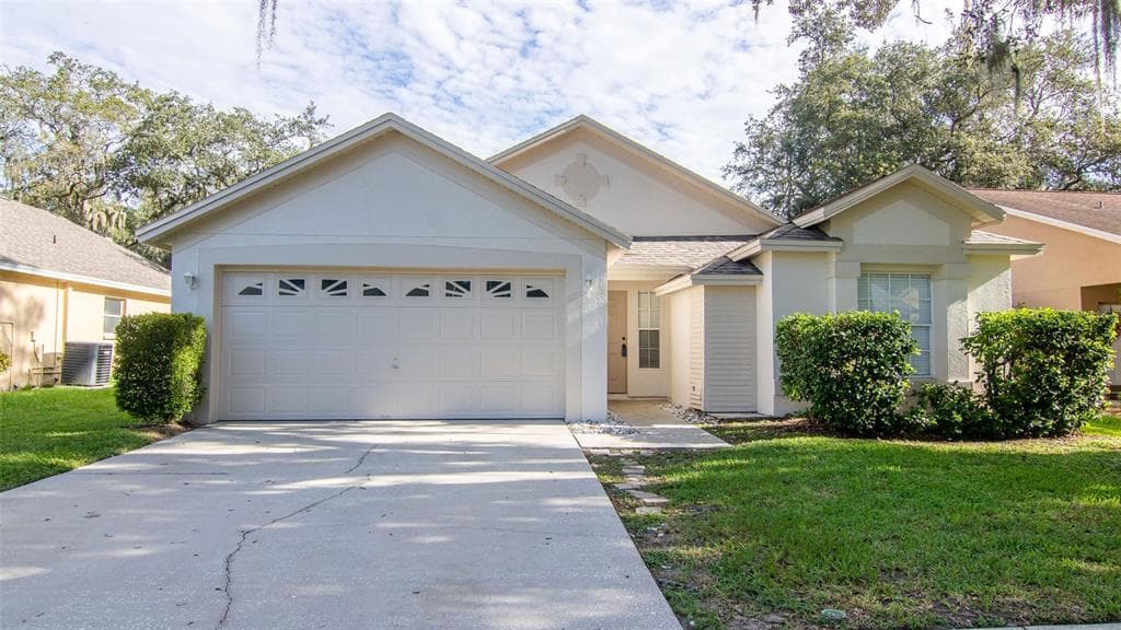 2526 GOTHAM WAY VALRICO, FL 33596