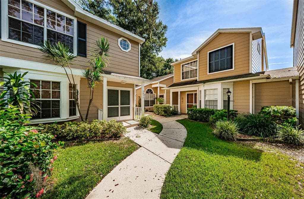 3075 FOX LANE PALM HARBOR, FL 34683