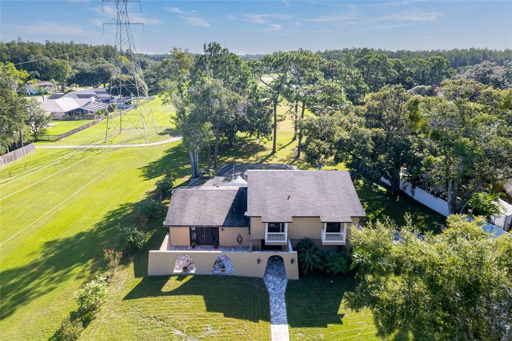 16233 W COURSE DRIVE TAMPA, FL 33624