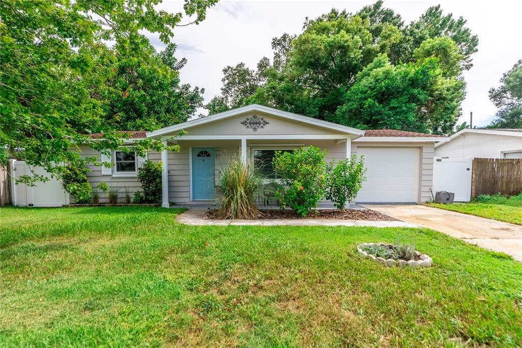 1767 LINWOOD CIRCLE CLEARWATER, FL 33755