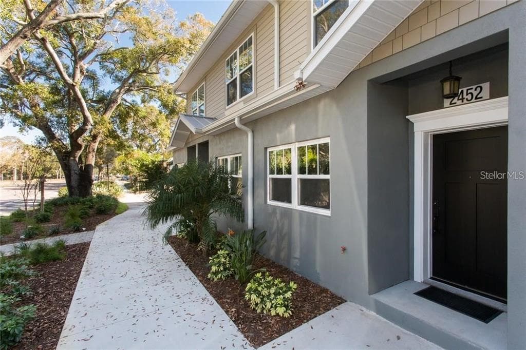 2452 1ST AVENUE N ST PETERSBURG, FL 33713