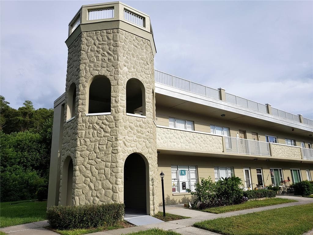 2391 SUMATRAN WAY UNIT 55 CLEARWATER, FL 33763