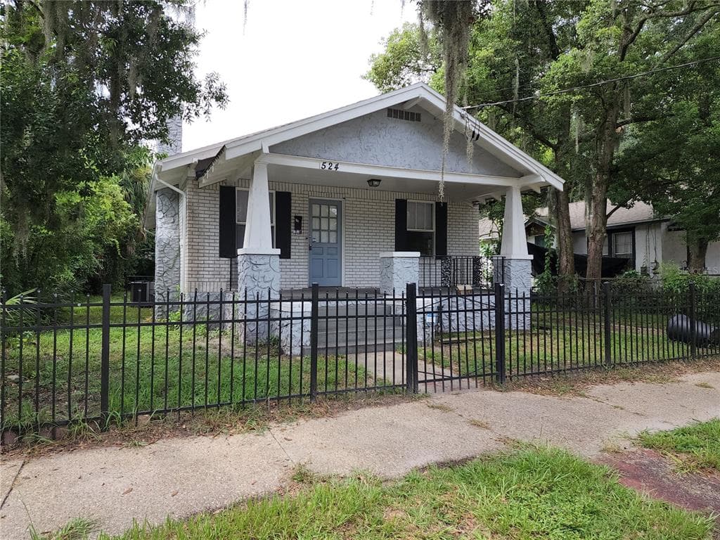 524 BASSWOOD STREET JACKSONVILLE, FL 32206
