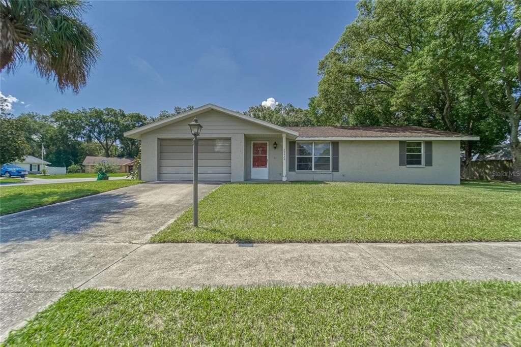 39426 8TH AVENUE ZEPHYRHILLS, FL 33542