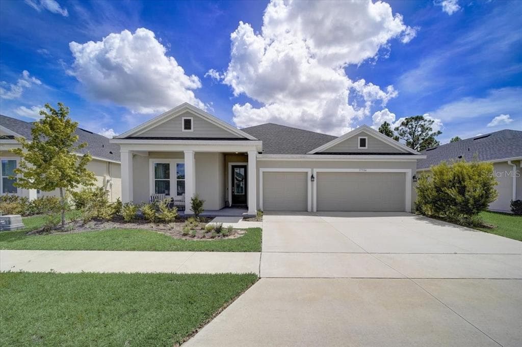 17784 PASSIONFLOWER CIRCLE CLERMONT, FL 34714