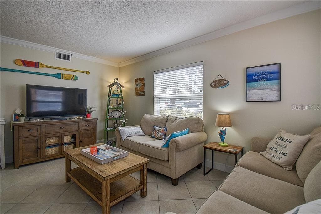 525 73RD AVENUE UNIT 3 ST PETE BEACH, FL 33706
