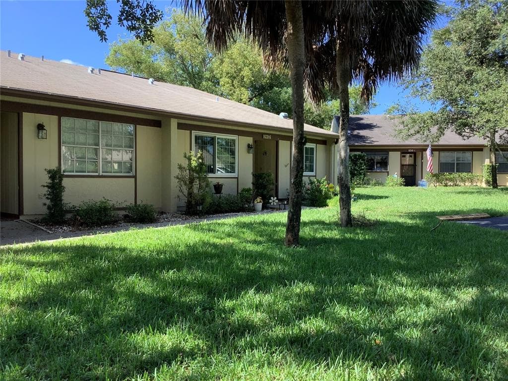 11231 DOLLAR LAKE DRIVE UNIT 6 PORT RICHEY, FL 34668