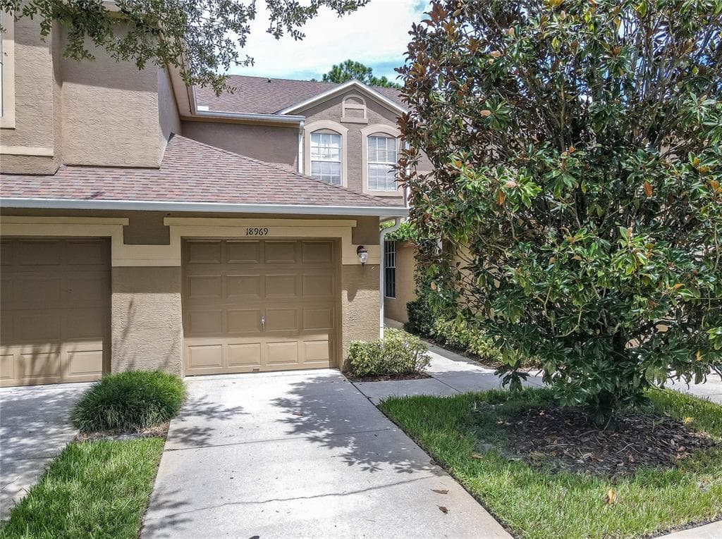 18969 DUQUESNE DRIVE TAMPA, FL 33647