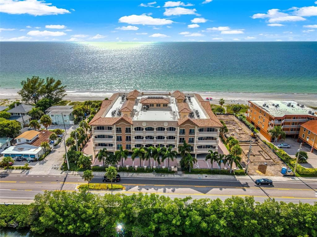 604 GULF BOULEVARD UNIT 307 INDIAN ROCKS BEACH, FL 33785