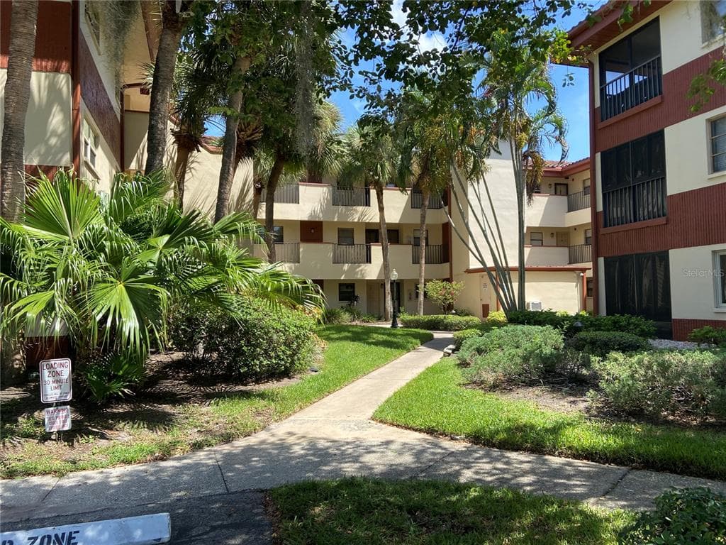 2650 COUNTRYSIDE BOULEVARD UNIT C104 CLEARWATER, FL 33761