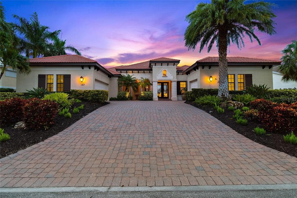 123 11TH STREET E TIERRA VERDE, FL 33715