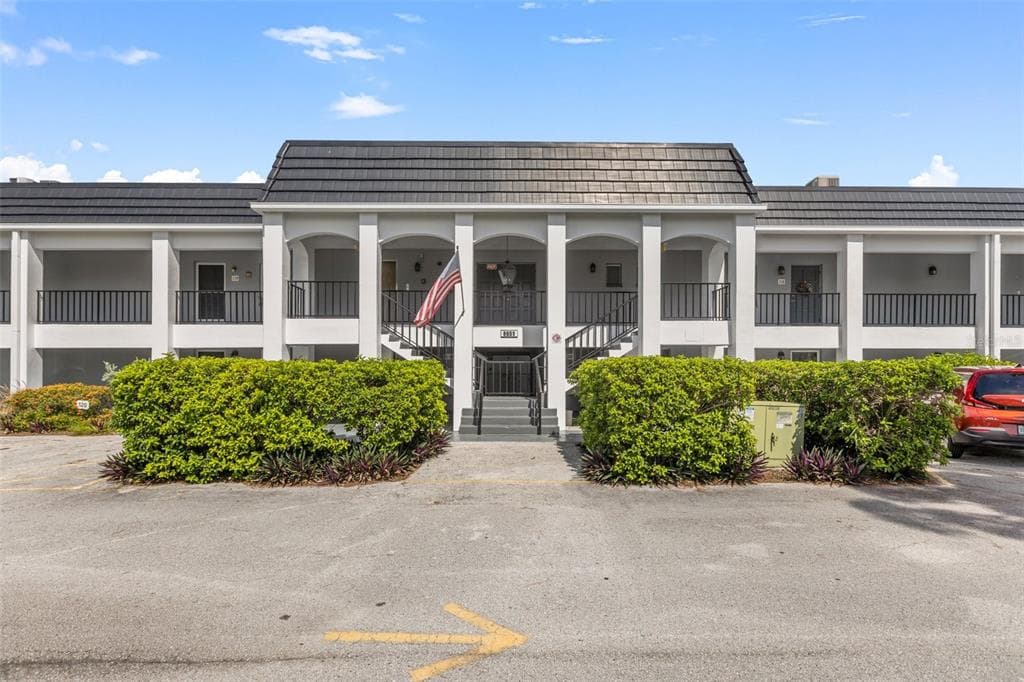 8651 10TH STREET N UNIT 232 ST PETERSBURG, FL 33702