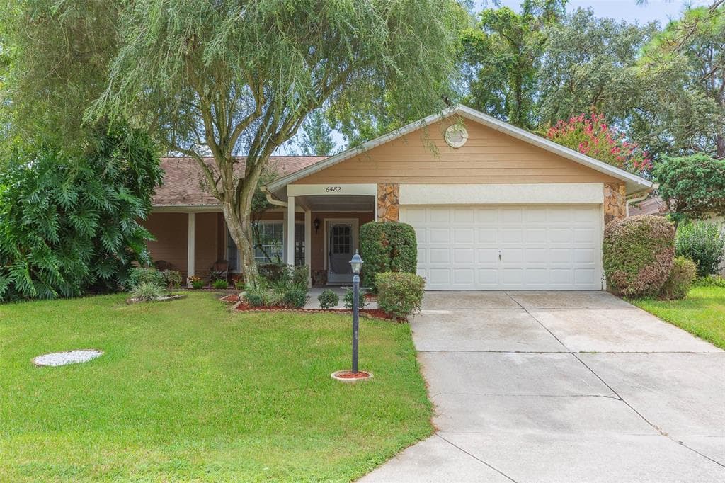6482 PINE MEADOWS DRIVE SPRING HILL, FL 34606