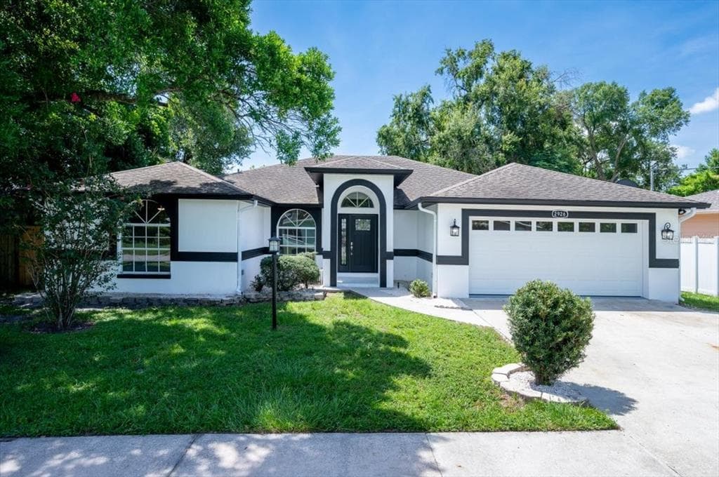 2926 W SPRUCE STREET TAMPA, FL 33607